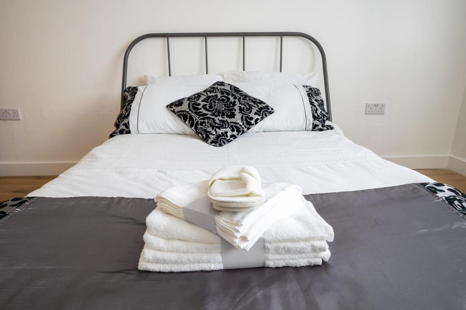 Alloggio in famiglia Docklands Near Excel And Airport 2 Double Ensuites For Up To 4 People *