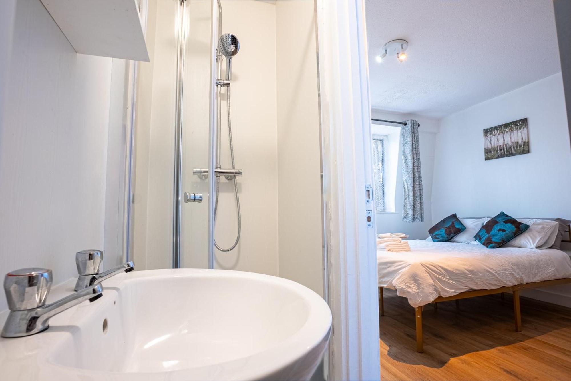 Alloggio in famiglia Docklands Near Excel And Airport 2 Double Ensuites For Up To 4 People *